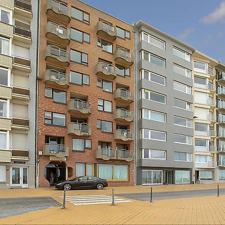 Amazing Apartment In Oostende With House Sea View Zewnętrze zdjęcie