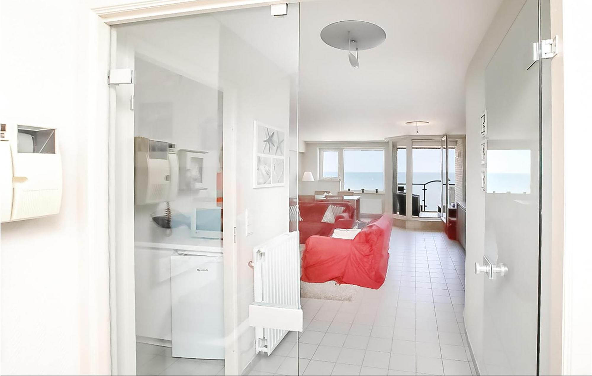 Amazing Apartment In Oostende With House Sea View Zewnętrze zdjęcie